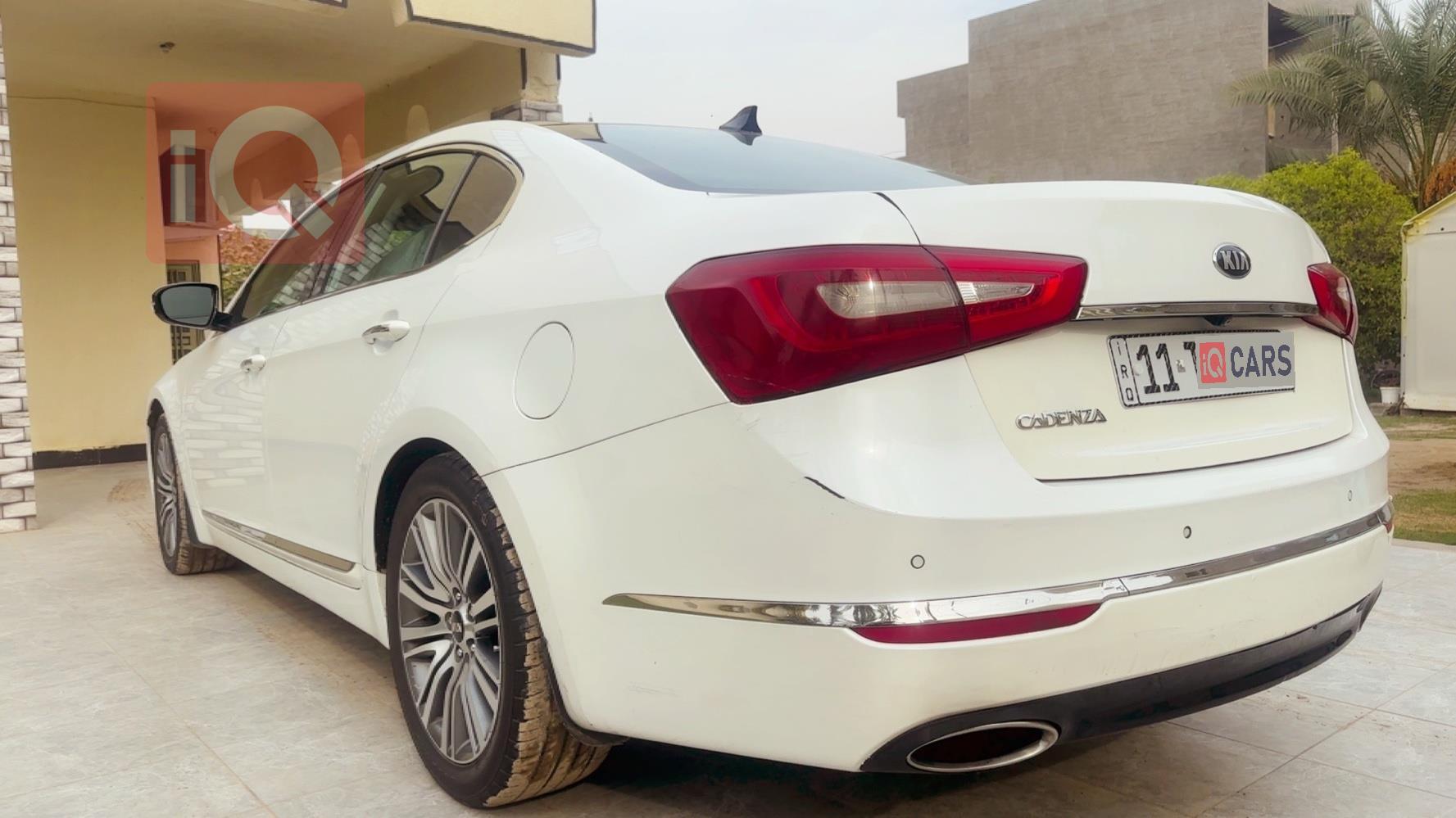 كيا كادينزا